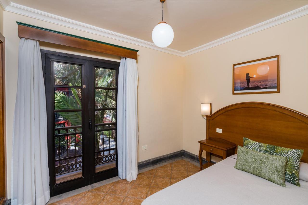 Apartamentos Punta Marina バジェ・グラン・レイ エクステリア 写真