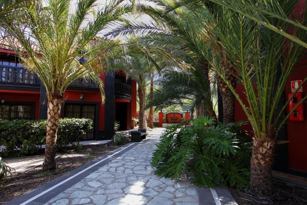 Apartamentos Punta Marina バジェ・グラン・レイ エクステリア 写真